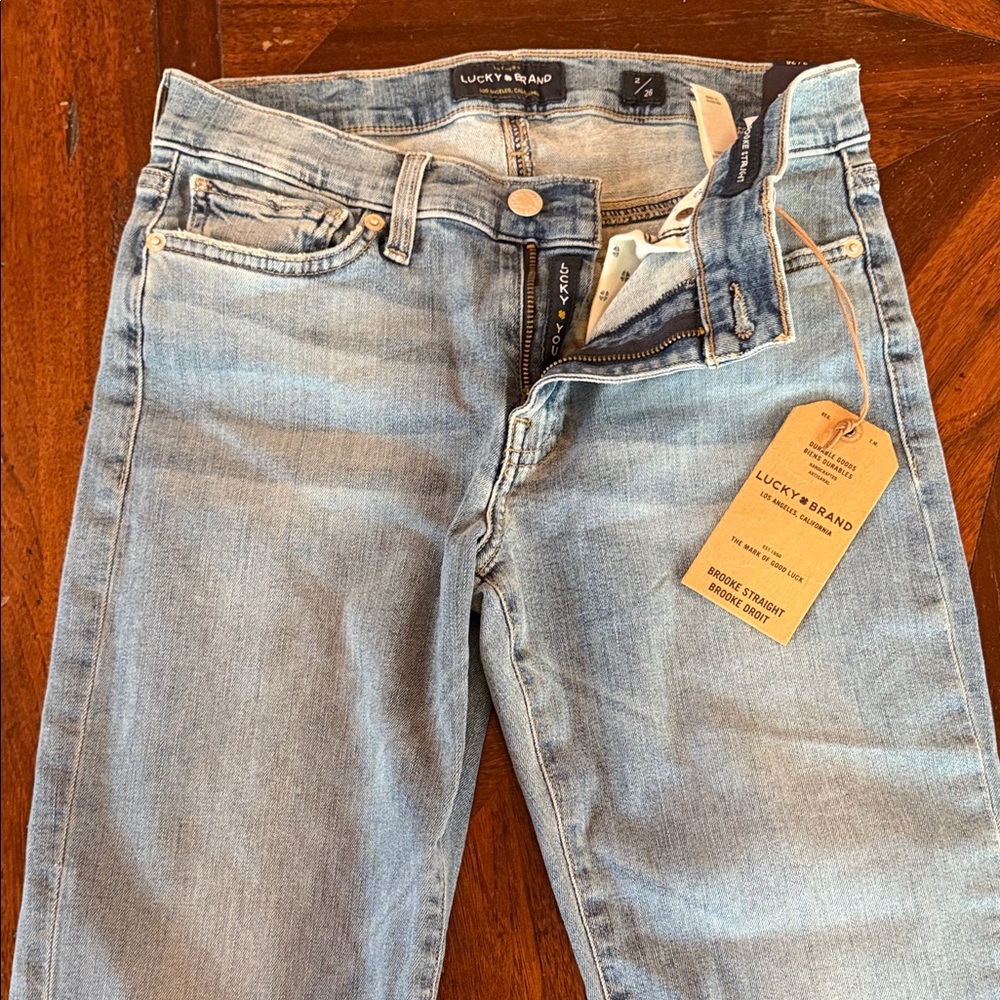 Lucky Brand Women's Light Blue Straight Leg Jeans